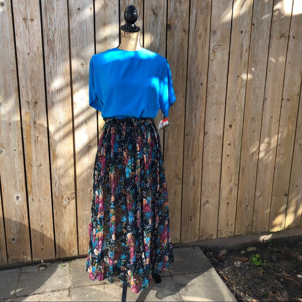 VINTAGE AQUA POLY BLOUSE by Ohardin 🦋